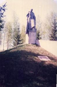 Памятник, посвященный павшим в Великой Отечественной войне д.Зобы Бежецкий район Тверская область 