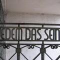 Надпись на воротах Бухенвальда 